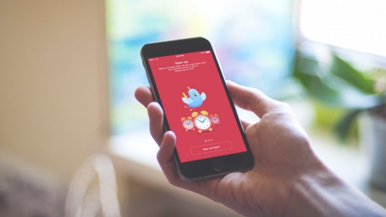 تست کاراکتر کارتوتی برنامه ToonUp استودیو طراحی و گرافیک مونس خواه